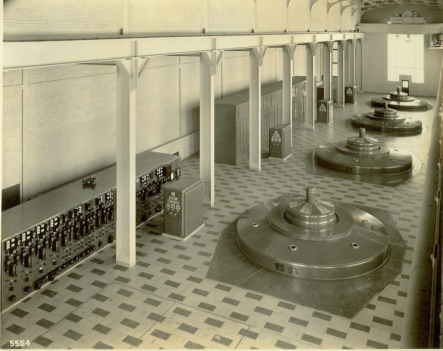 APPALACHIAN POWER CO  CLAYTOR POWER HOUSE WITH WOODWARD CABINET ACTUATOR GOVERNOR CONTROLS     CA  1939